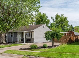 178 Diana Ln N, Fairborn, OH 45324
