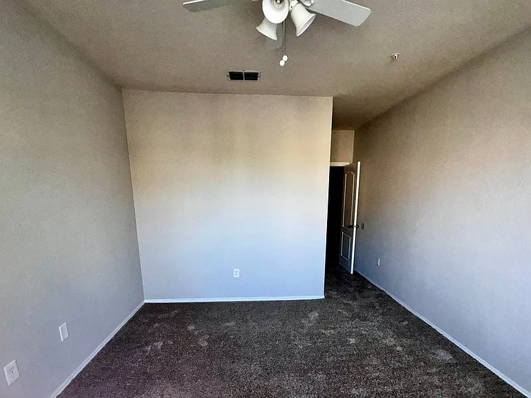 3361 S Kirkman Rd #822 — Photo 16