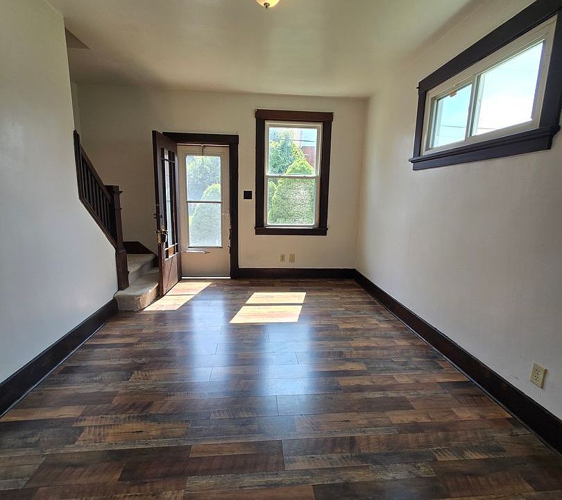 1st image of 216 Clifford Ave #B