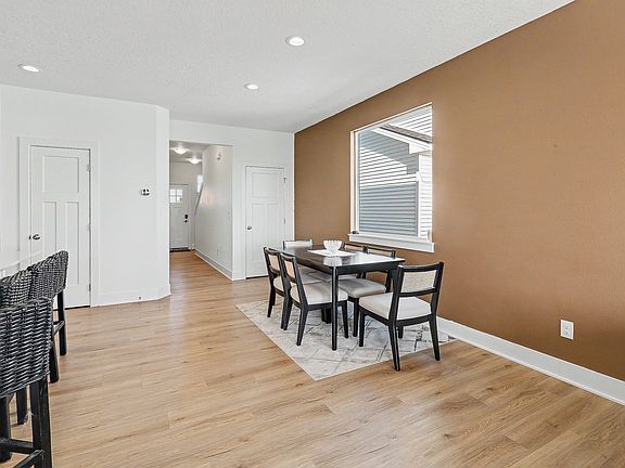 5th image of 2937 Indigo Ln