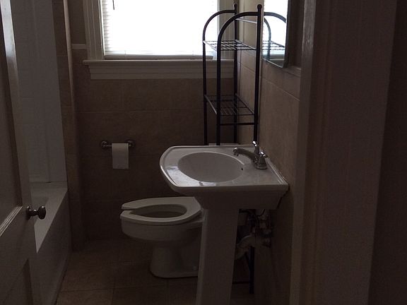 4th image of 272 E Elmwood St