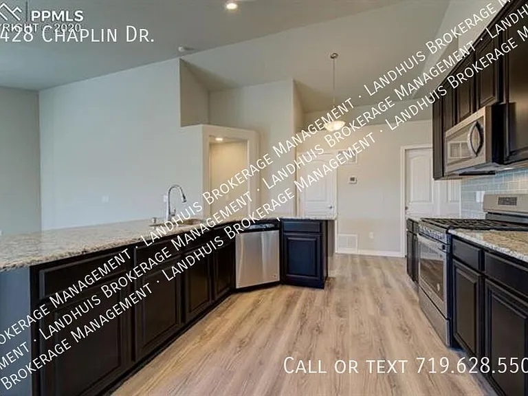 6428 Chaplin Dr — Photo 3