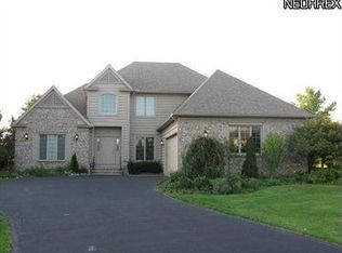 236 Winchester Cir, Aurora, OH 44202