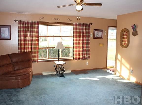 2nd image of 2501 Oakmont Dr