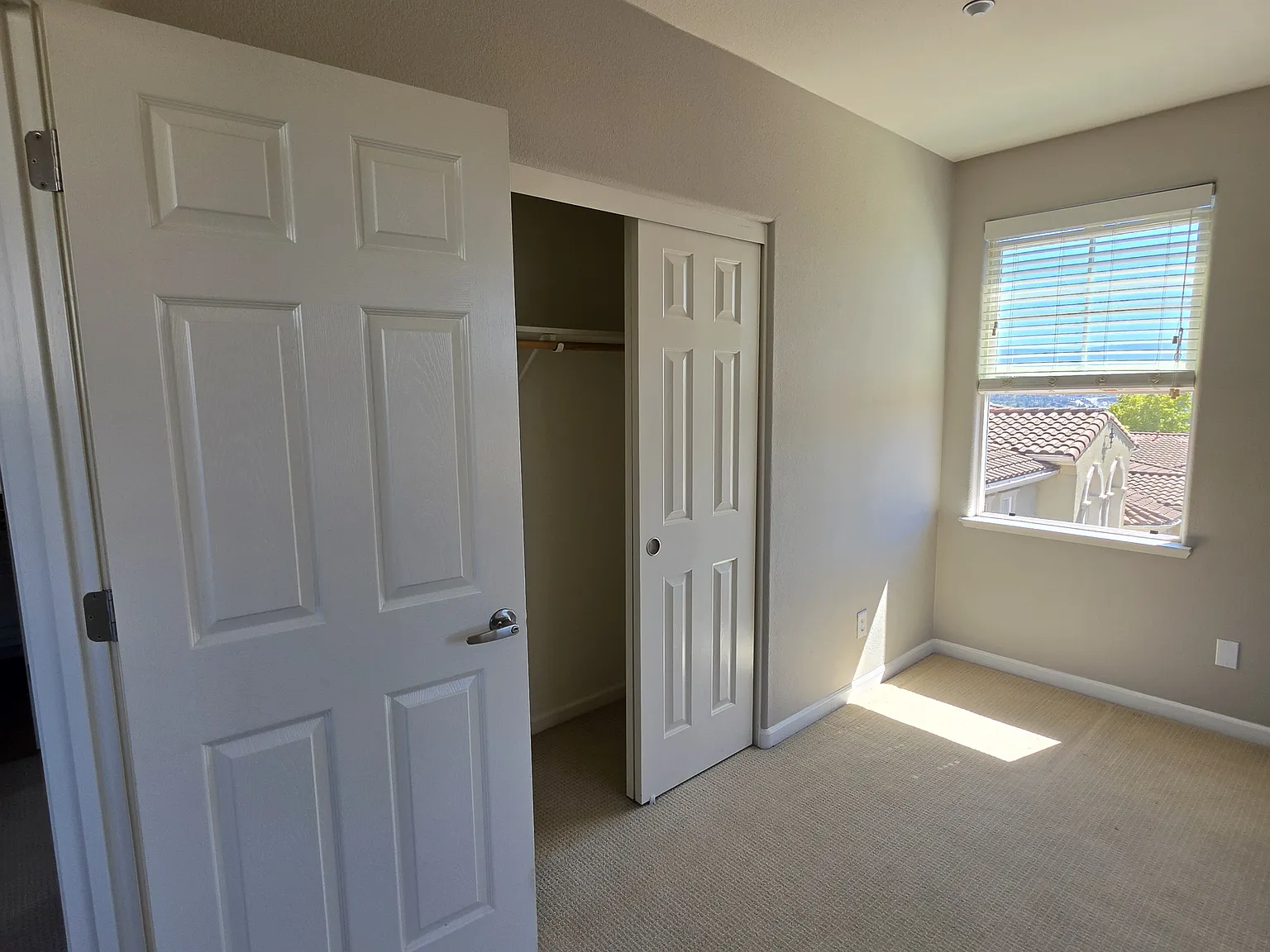 388 Adeline Ave — Photo 4