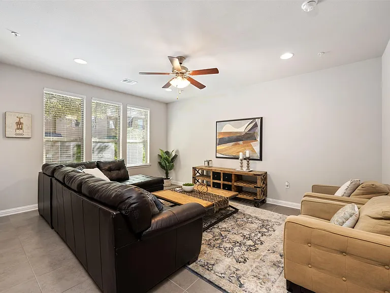 13800 Lyndhurst St #222 — Photo 9