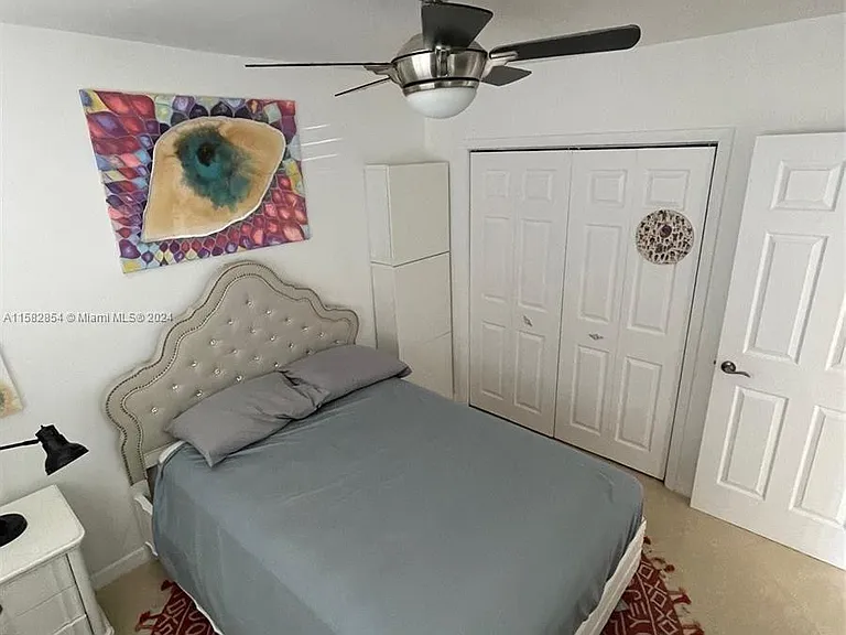 4920 SW 27th Ave — Photo 12