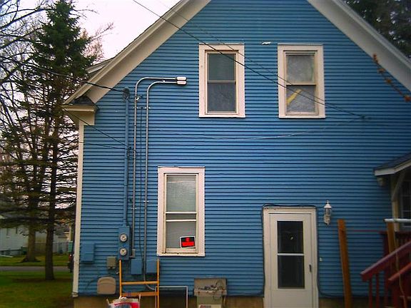 2nd image of 412 17th Ave N APT 2