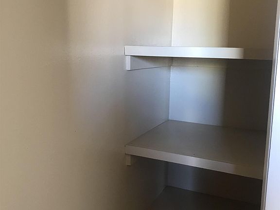 5th image of 3608 Tularosa Ave APT B