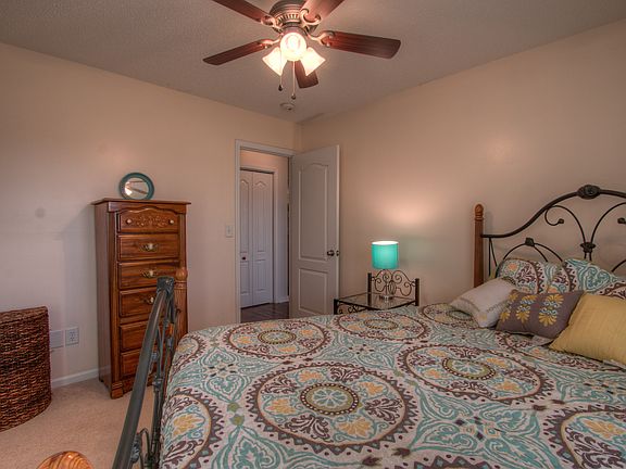5th image of 3020 Hereford Ln