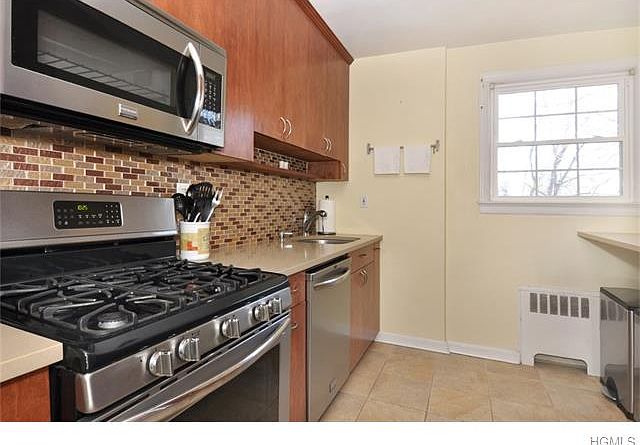 1st image of 739 N Broadway 2c #2C