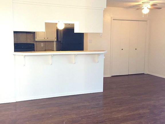 2nd image of 1319 Glen Oaks Ct APT 3