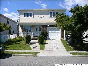 1st image of 121 Weed Ave