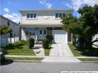 121 Weed Ave, Staten Island, NY 10306