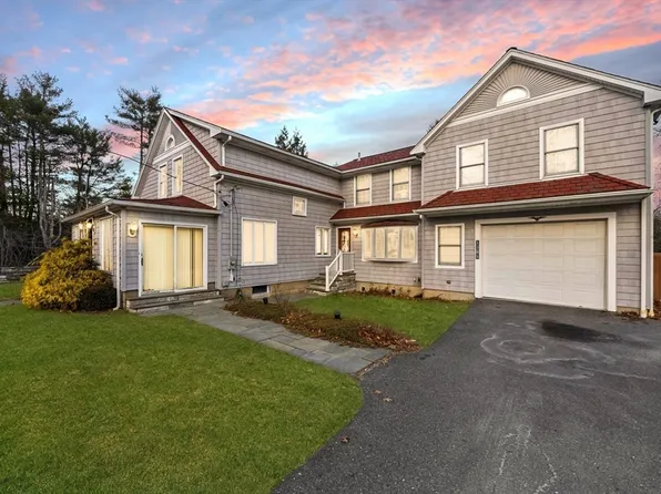 1365 Norton Ave, Taunton, MA 02780