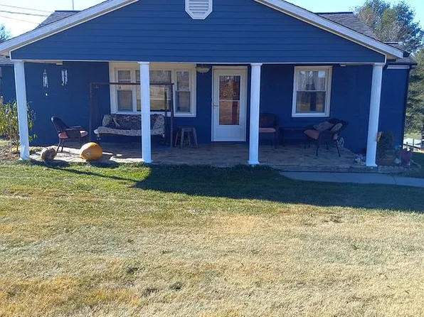 3702 Poplar Knob Rd, Galax, VA 24333