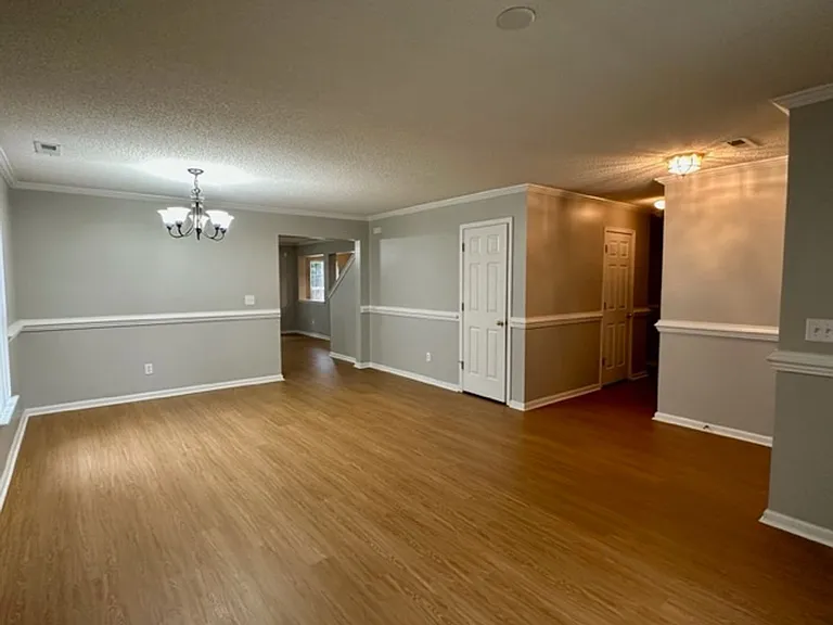 5091 Ballantine Dr — Photo 33