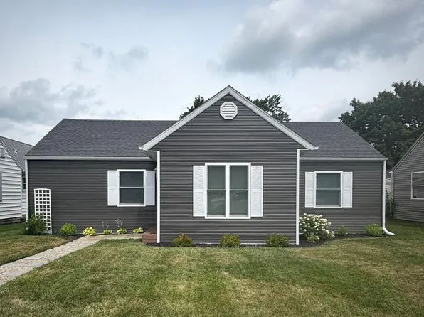 909 Wilkins St, Celina, OH 45822