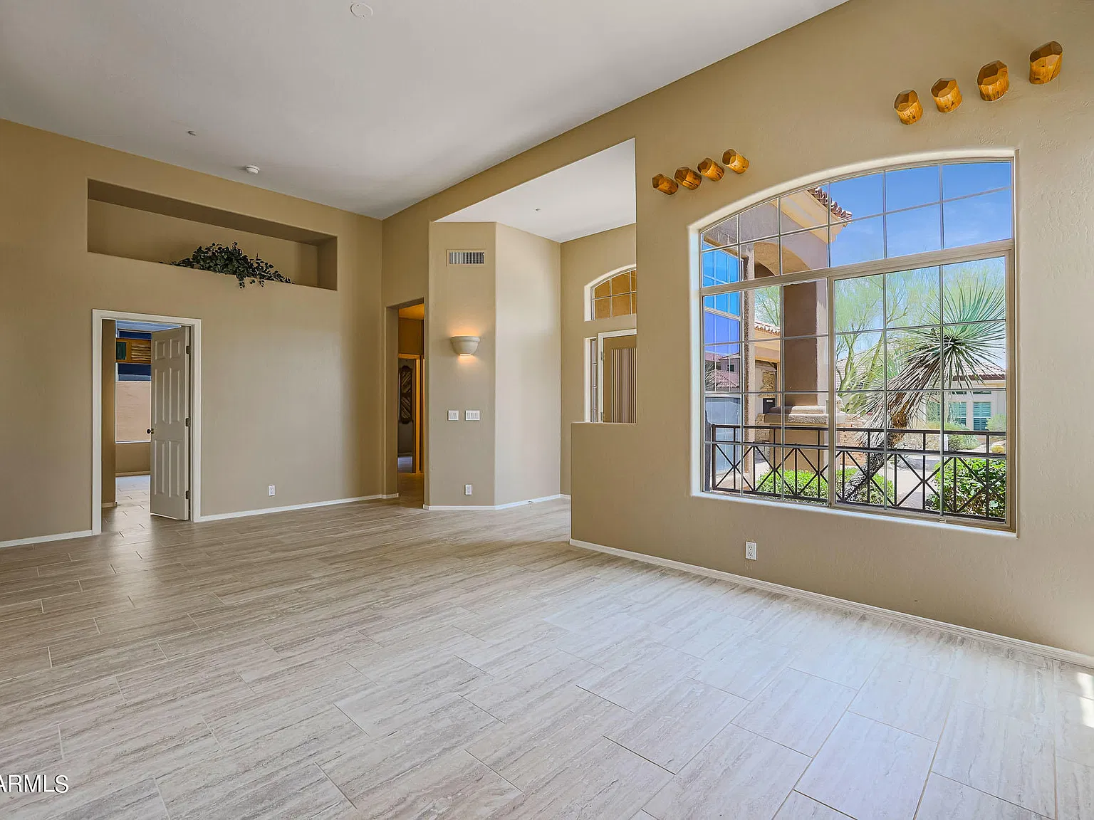 3 bed, 2.5 bath, $4,250 — Photo 4