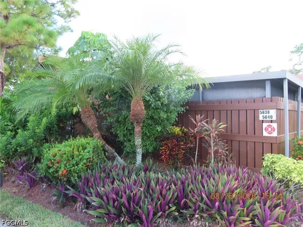 5640 Foxlake Dr, North Fort Myers, FL 33917
