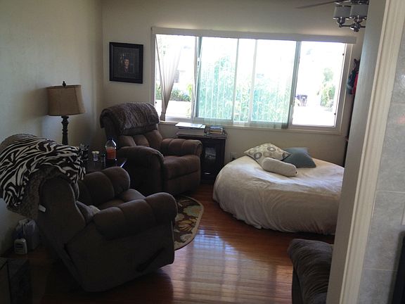 4th image of 5130 Lyle Dr