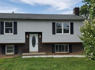 103 Meadowlark Dr, Berea, KY 40403