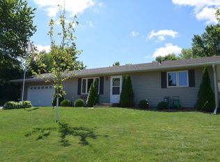 345 Kriesel Pl NE, Owatonna, MN 55060