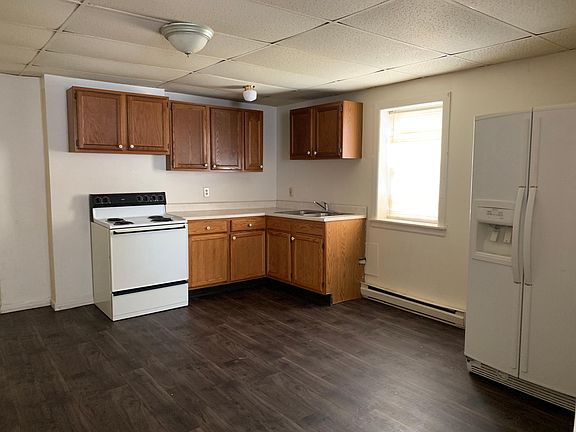 3rd image of 211 S 8th St #A