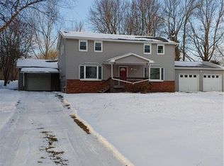 8027 Creamery Rd, Bergen, NY 14416