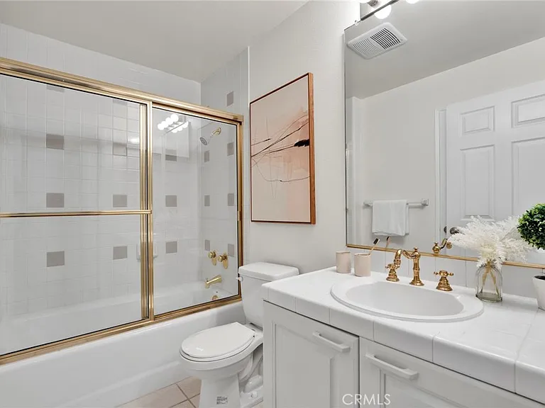 1800 Butler Ave #104 — Photo 26