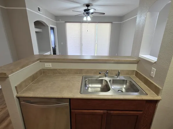 2801 Chancellorsville Dr, Tallahassee, FL