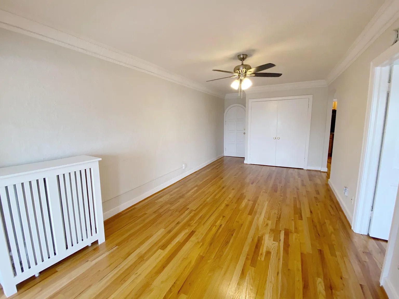 Longfellow Apartments — Photo 3