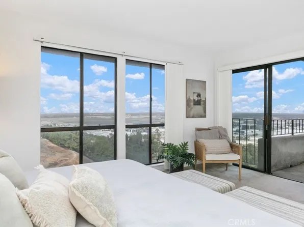 2600 E Panorama Dr Unit 302, Signal Hill, CA 90755