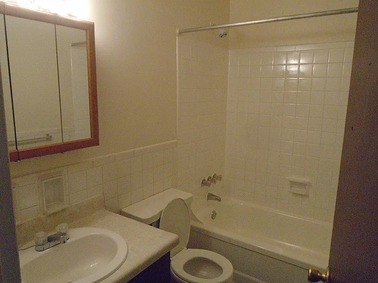 3143 Vance Ave — Photo 6