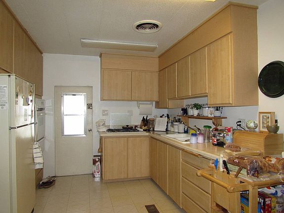 2nd image of 2003 Bayview Heights Dr Space 122