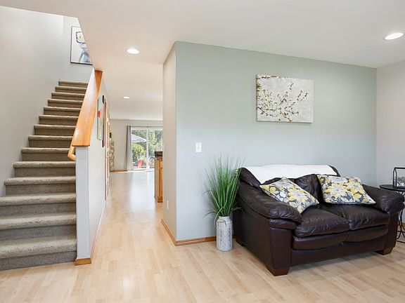 5th image of 1676 Fruitland Dr