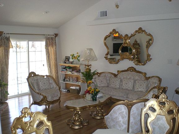 5th image of 14198 Chaparral Ave