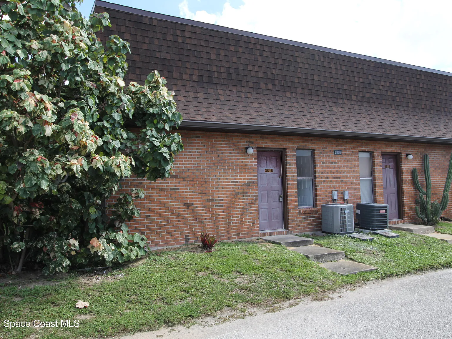 1 bed, 1.0 bath, 672 sqft, $1,350 — Photo 2