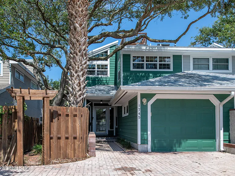 1745 Ocean Grove Dr — Photo 2