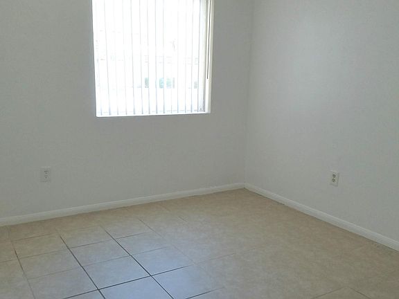 5th image of 800 N Major Ave #113