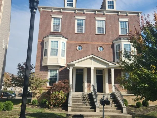 1328 Laurel Park Dr, Cincinnati, OH 45214