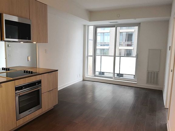 3rd image of 609 Avenue Rd #1001