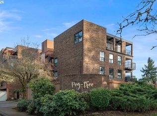 100 Leonard St APT 3-2, Lake Oswego, OR 97034