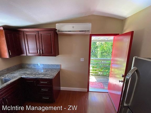 5th image of 493 1/2 Toolen Pl