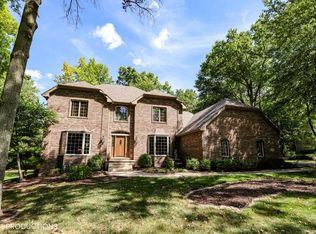 4504 Thornbury Dr W, Valparaiso, IN 46383