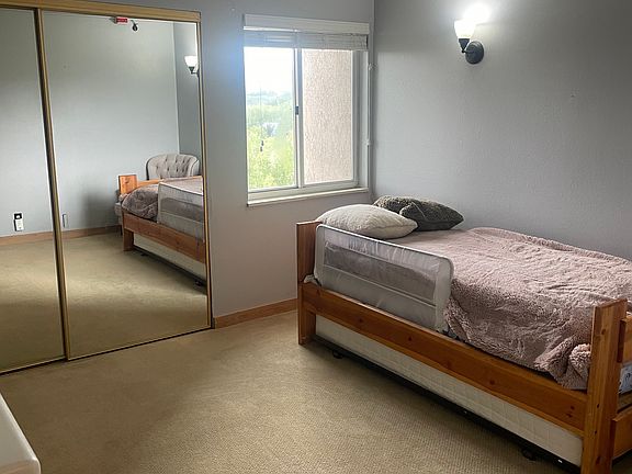 4th image of 1805 River Queen Ln #102B