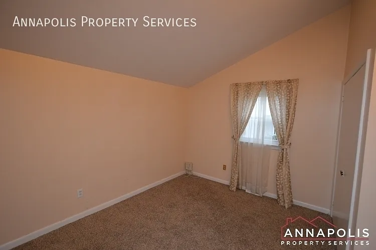 1066 Broadview Dr — Photo 22