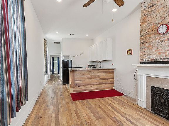 2nd image of 331 Bouny St