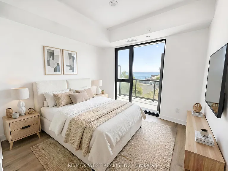 2075 Lakeshore Rd #310 — Photo 3