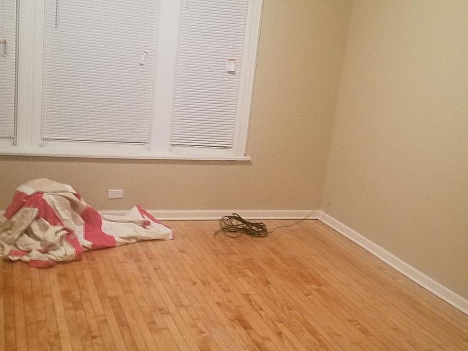 2nd image of 7536 S Blackstone Ave